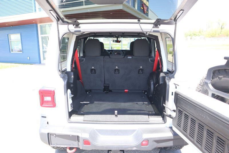 Used 2020 Jeep Wrangler Unlimited Rubicon w/ Quick Order Package 28Y Recon image 17