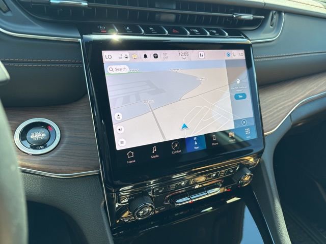 Used 2025 Jeep Grand Cherokee Summit image 10