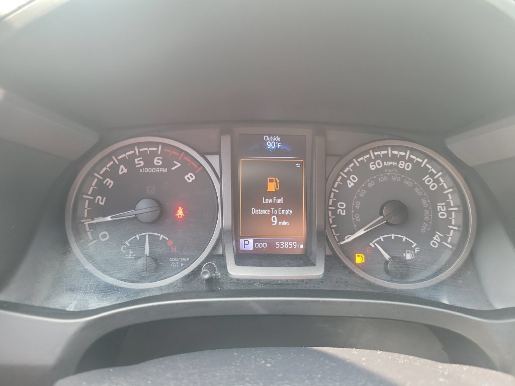Certified 2021 Toyota Tacoma TRD Off-Road w/ Advanced Technology Package AWD/4WD image 32