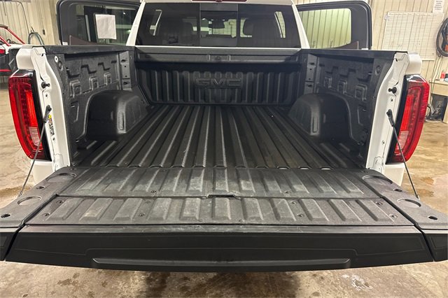 Used 2024 GMC Sierra 2500 SLE w/ SLE Convenience Package image 13