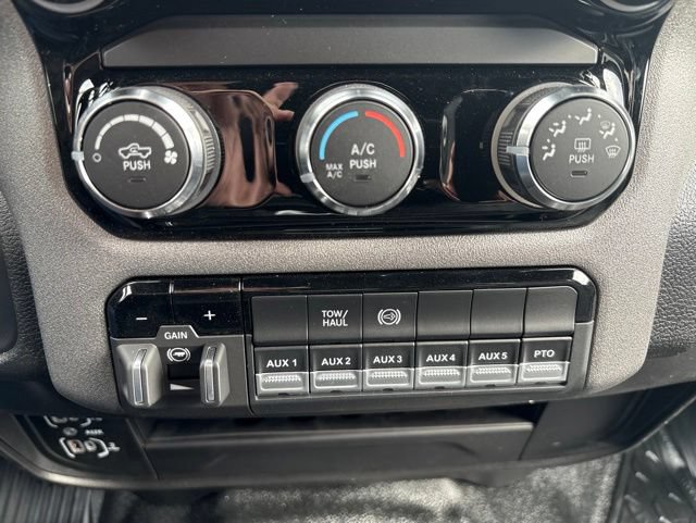 New 2026 RAM 5500 Tradesman w/ Chrome Appearance Group AWD/4WD image 27
