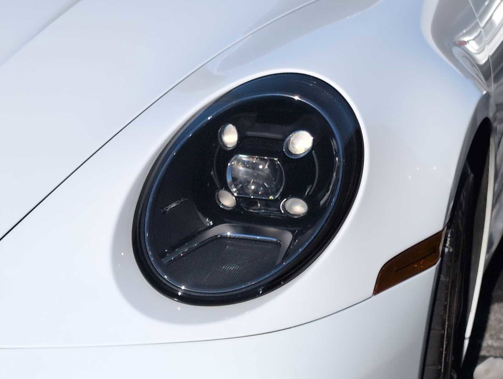 Used 2020 Porsche 911 Carrera S image 11