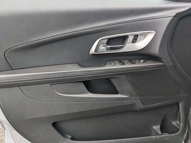 Used 2017 Chevrolet Equinox LT w/ Convenience Package AWD/4WD image 14
