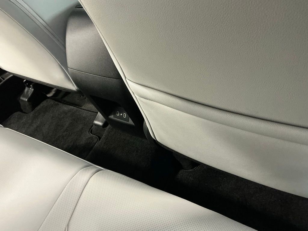 Used 2026 Hyundai Santa Cruz SEL image 10