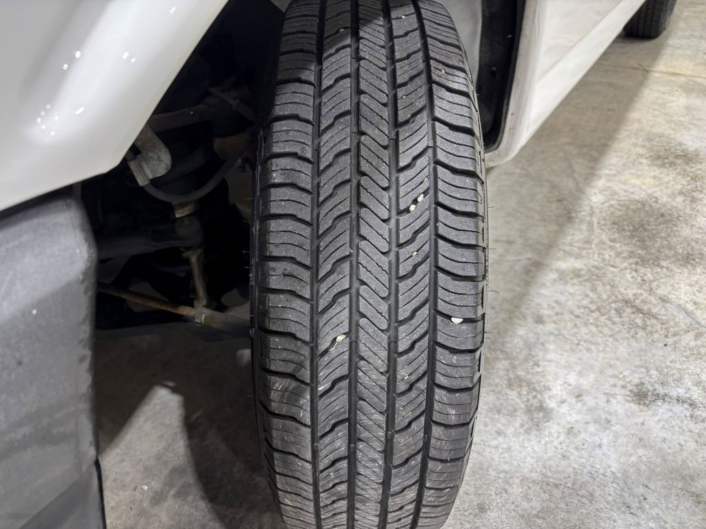 Used 2017 Chevrolet Express 2500 image 24