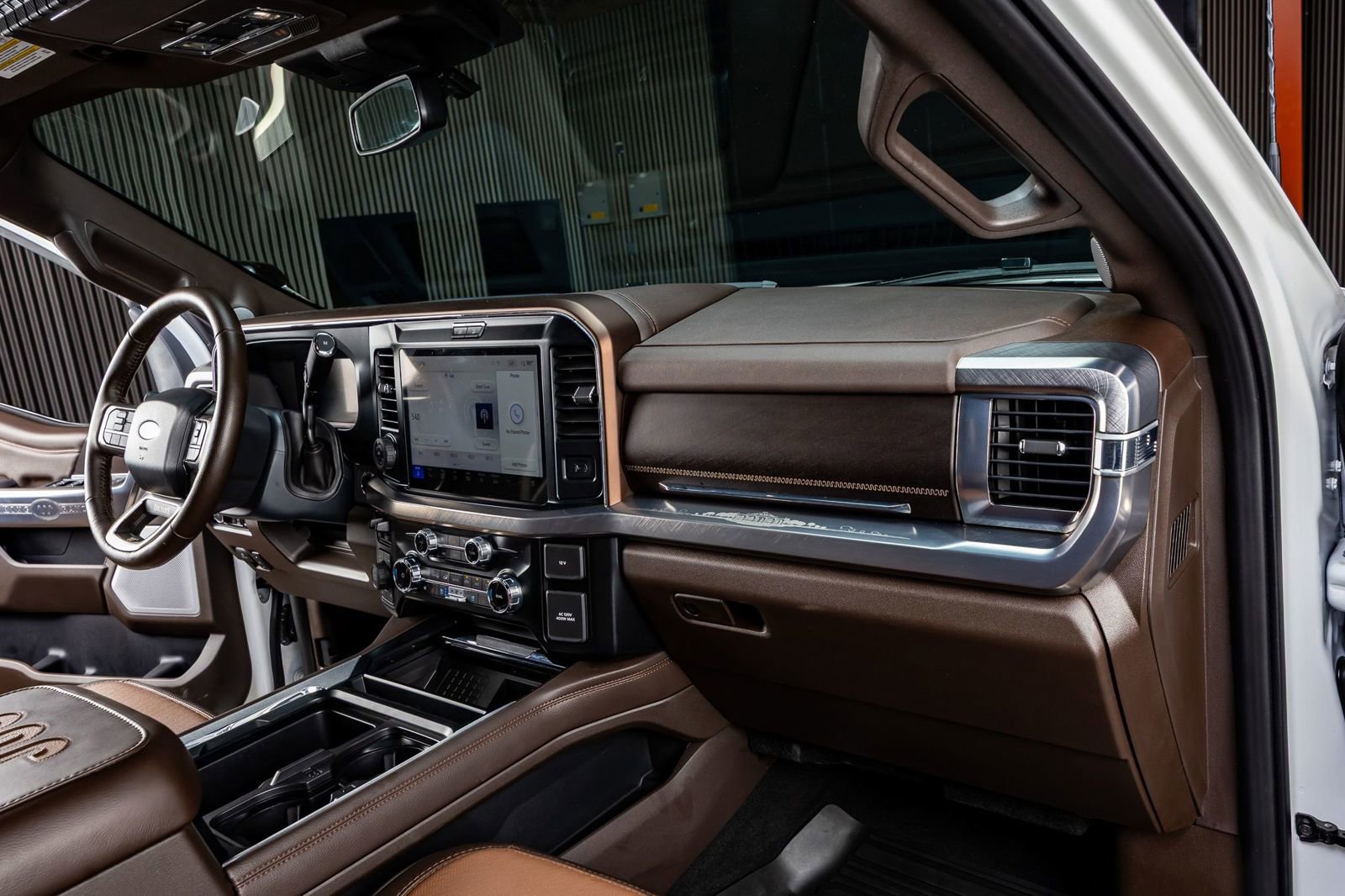 Used 2025 Ford F350 King Ranch w/ FX4 Off-Road Package image 17