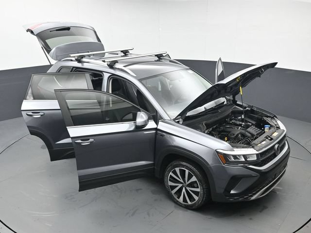 Used 2022 Volkswagen Taos SE FWD image 50