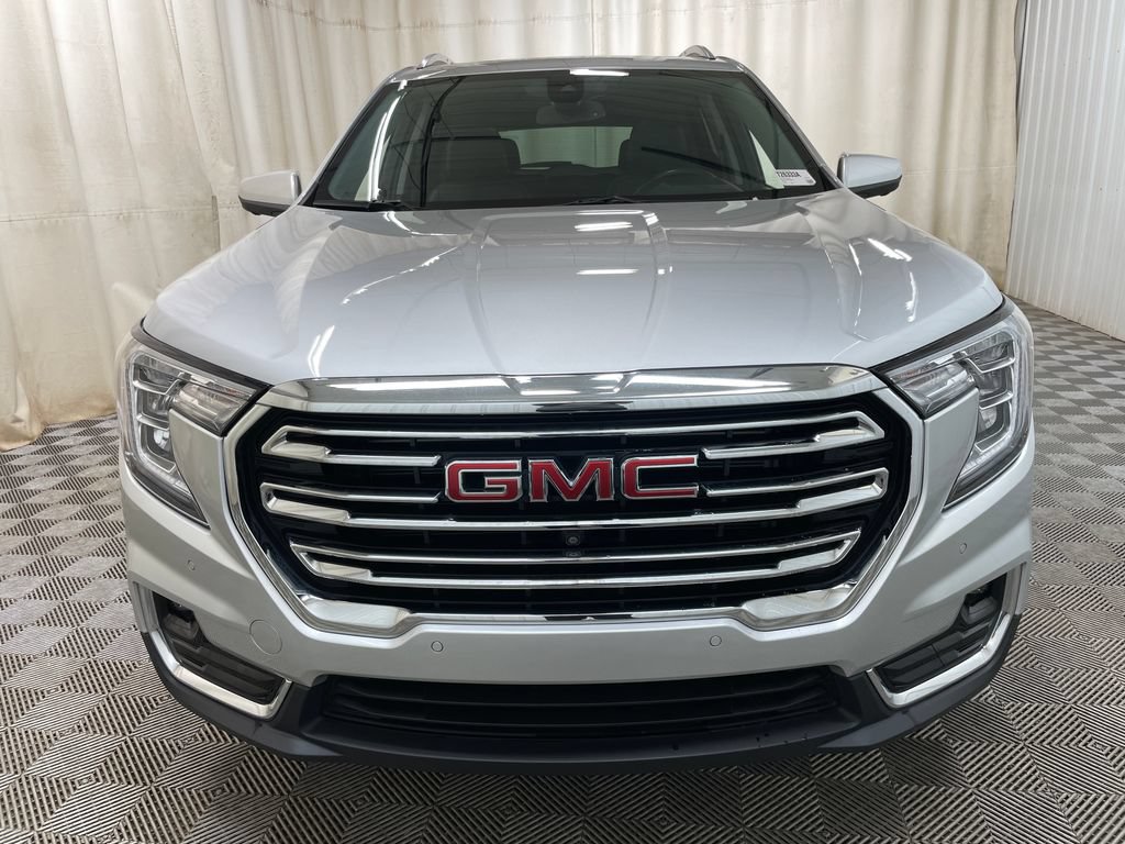 Used 2022 GMC Terrain SLT w/ Infotainment Package II AWD/4WD image 17