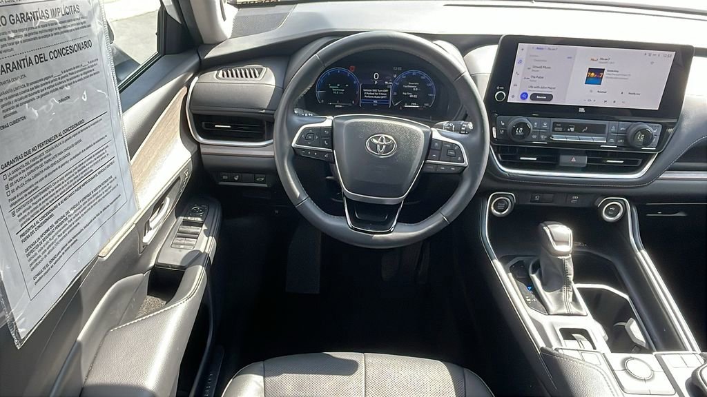 Certified 2024 Toyota Grand Highlander XLE image 13