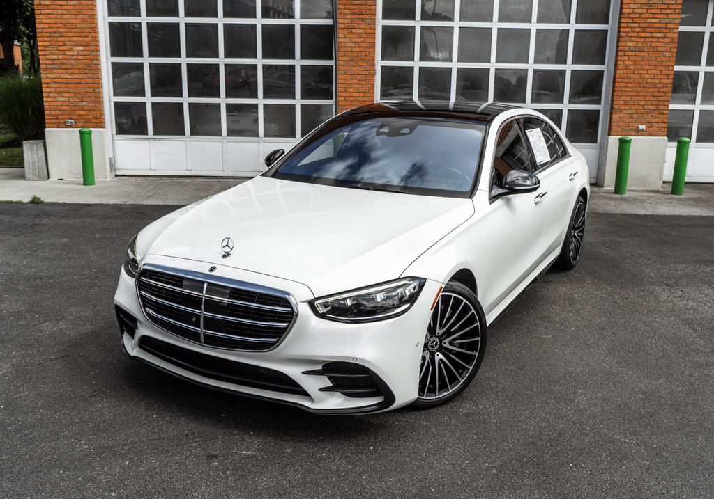 Used 2021 Mercedes-Benz S 580 4MATIC Sedan w/ AMG Line image 2