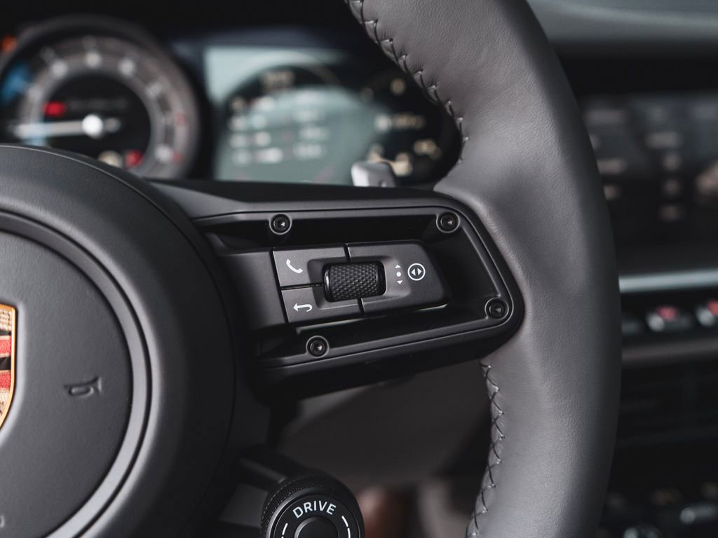 Used 2025 Porsche 911 Turbo S image 21