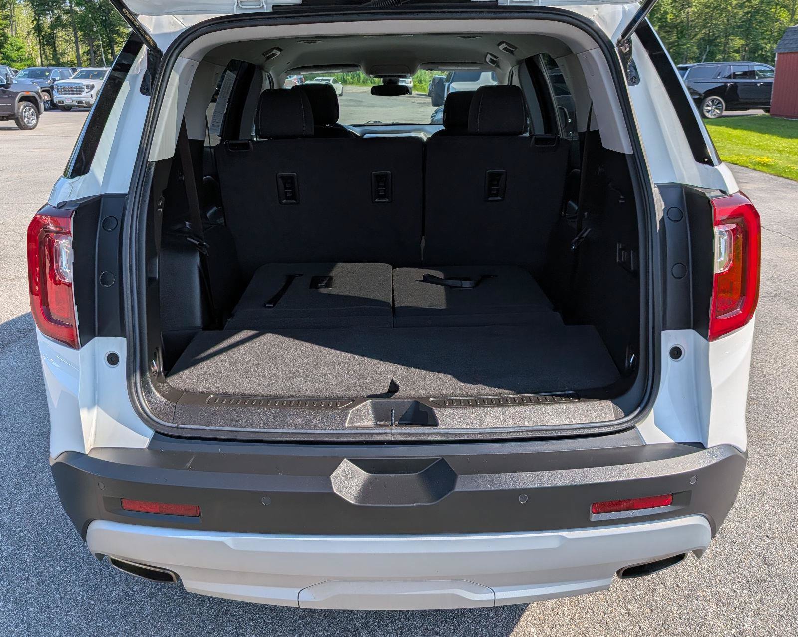 Used 2022 GMC Acadia SLE AWD/4WD image 9