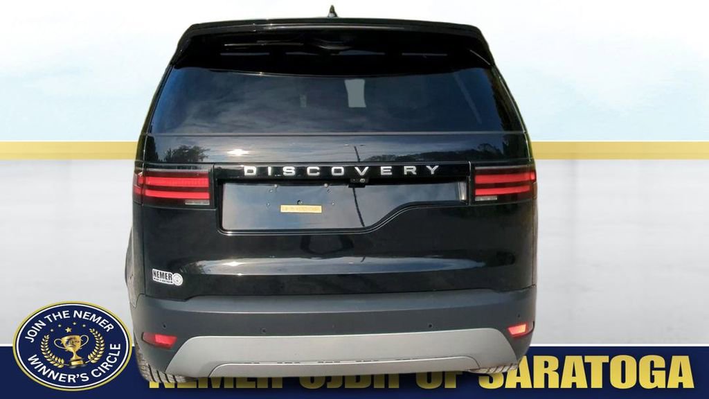 Used 2024 Land Rover Discovery S image 10