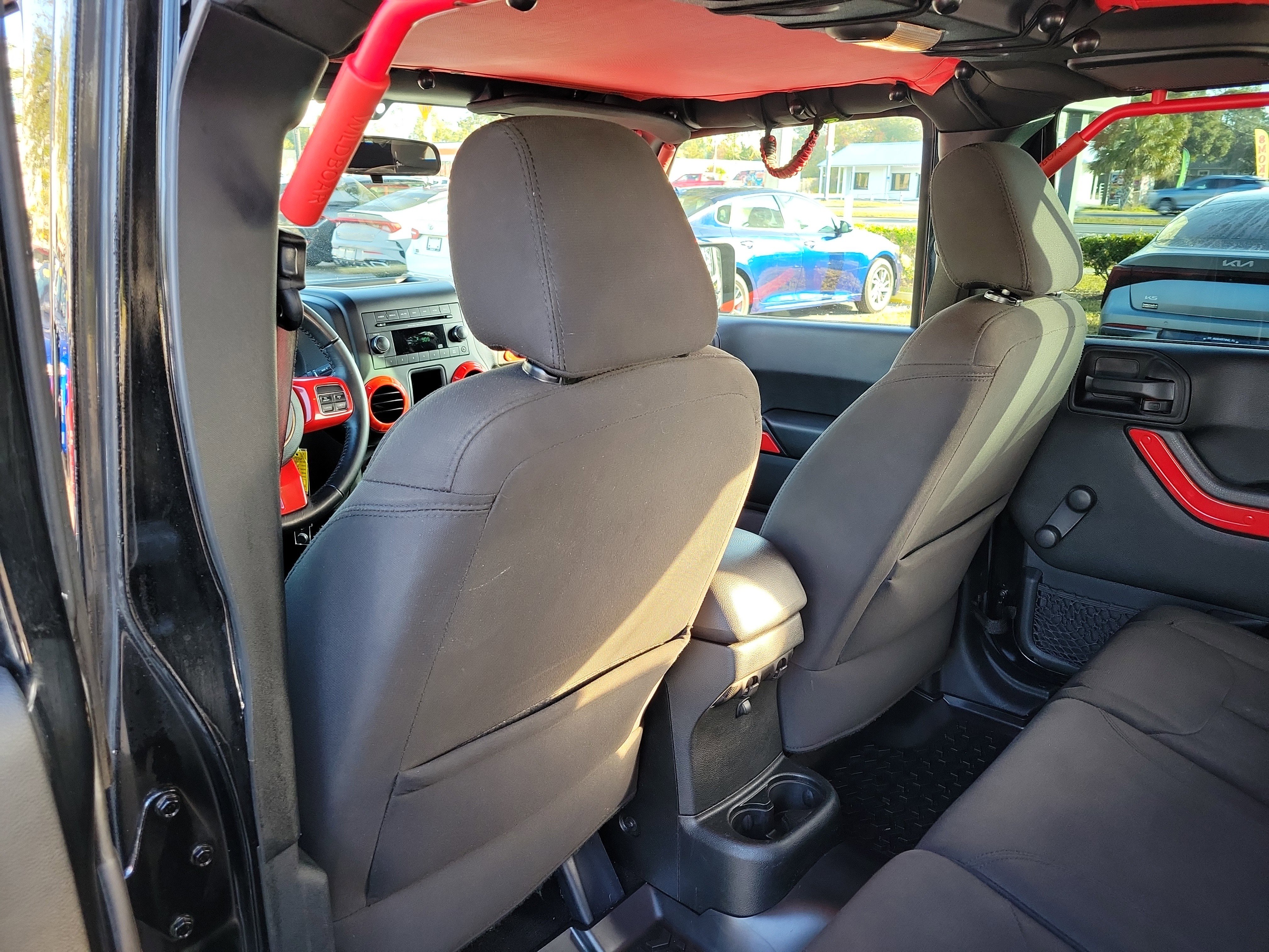 Used 2018 Jeep Wrangler Unlimited Sport w/ Connectivity Group image 14