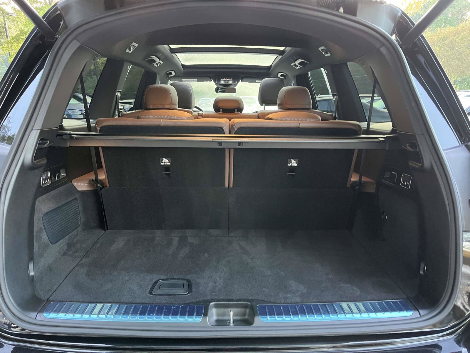Certified 2024 Mercedes-Benz GLS 450 4MATIC image 11