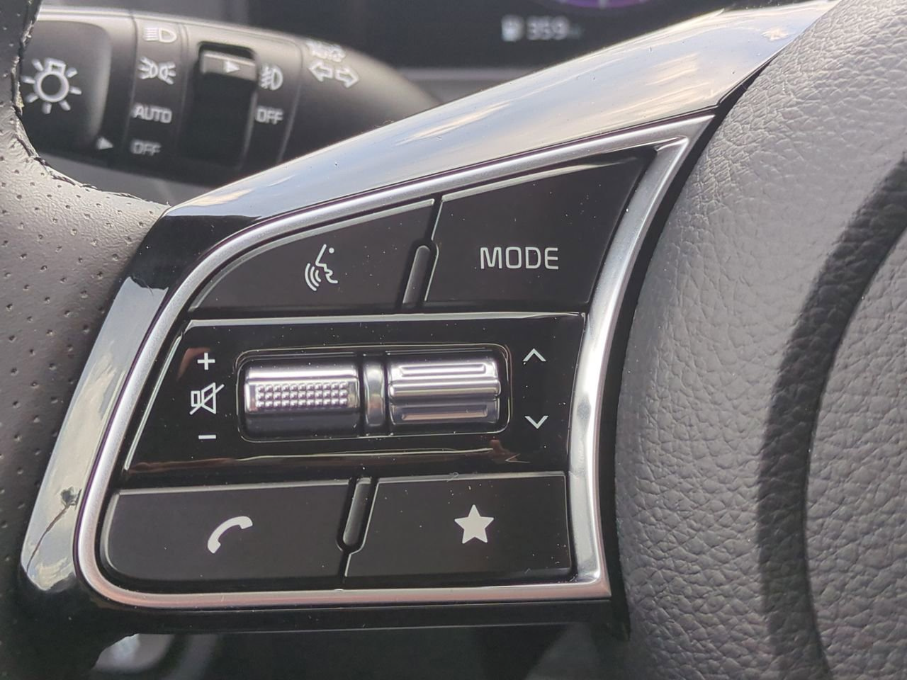 New 2025 Kia Seltos SX w/ SX Sunroof Package AWD/4WD image 26