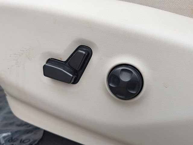 Used 2021 Chrysler Pacifica Limited w/ Premium & Safety Sphere Group image 15