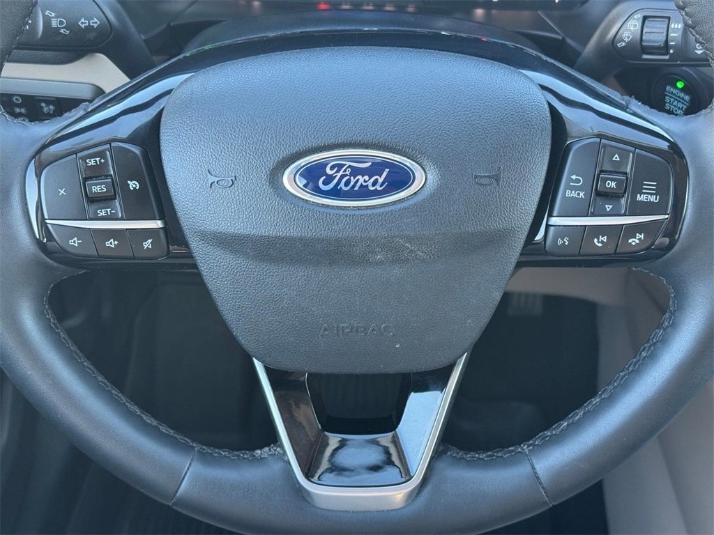 Used 2021 Ford Escape SE w/ Cold Weather Package image 12