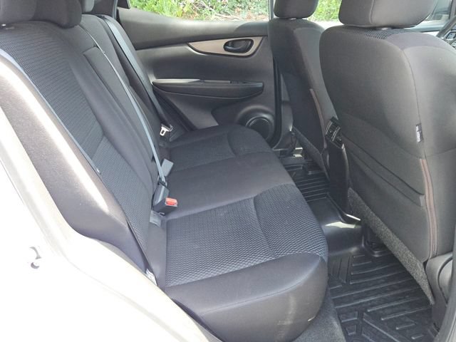 Used 2019 Nissan Rogue Sport S w/ Appearance Package AWD/4WD image 14