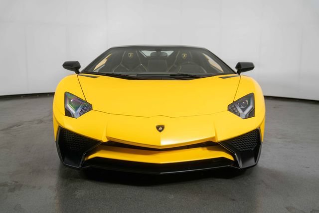Used 2016 Lamborghini Aventador LP 750-4 Superveloce AWD/4WD image 3
