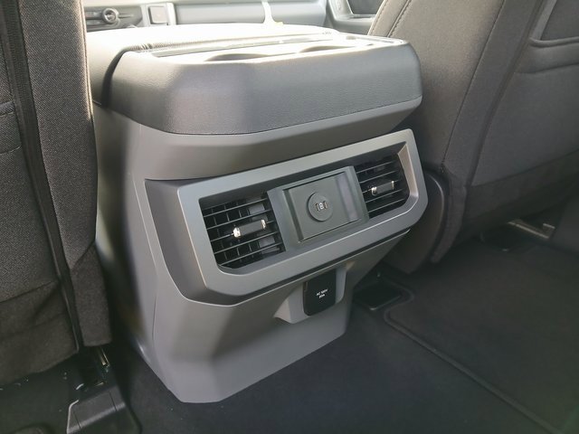 New 2025 Ford F250 XLT w/ Black Appearance Package image 34