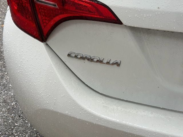Used 2018 Toyota Corolla SE FWD image 7