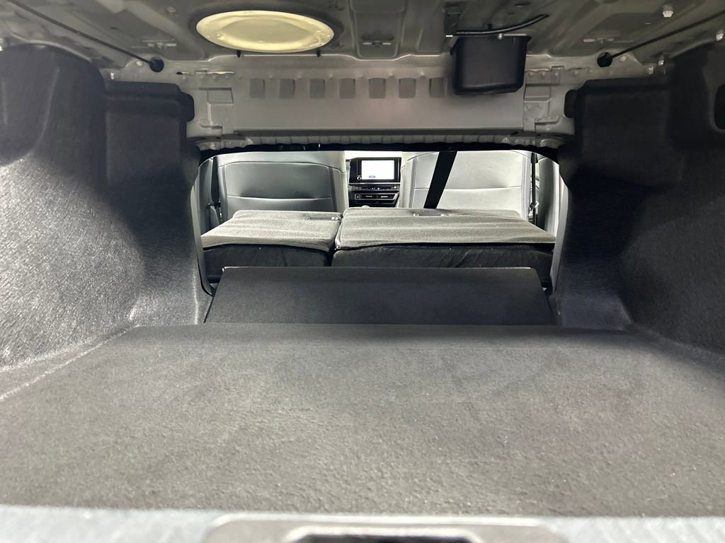 Used 2025 Toyota Camry SE image 20