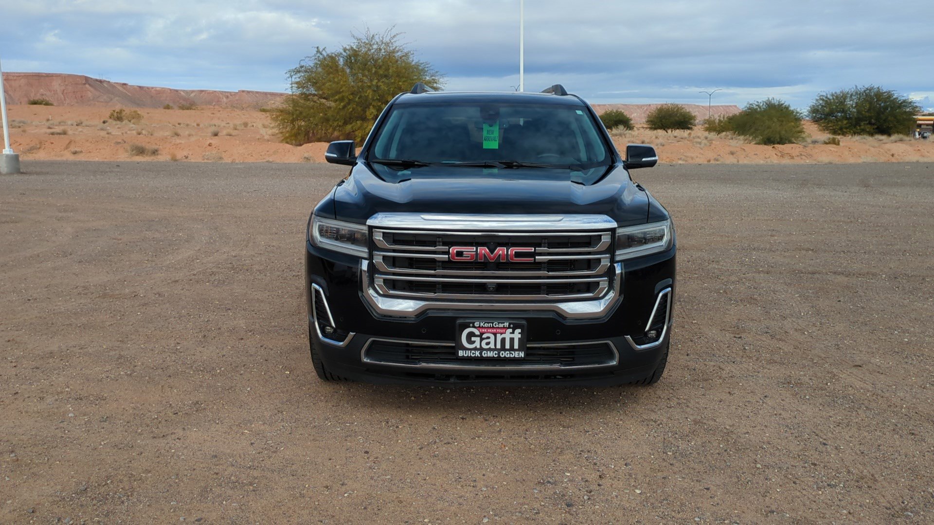 Used 2022 GMC Acadia SLT w/ Technology Package image 9