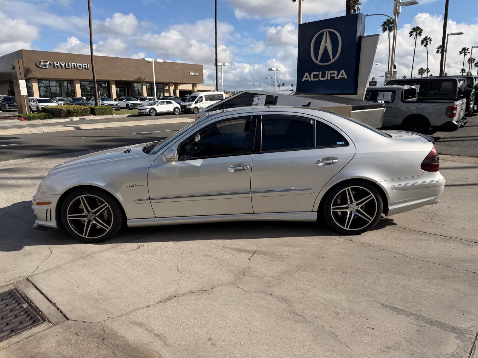 Used 2009 Mercedes-Benz E 63 AMG Sedan image 2