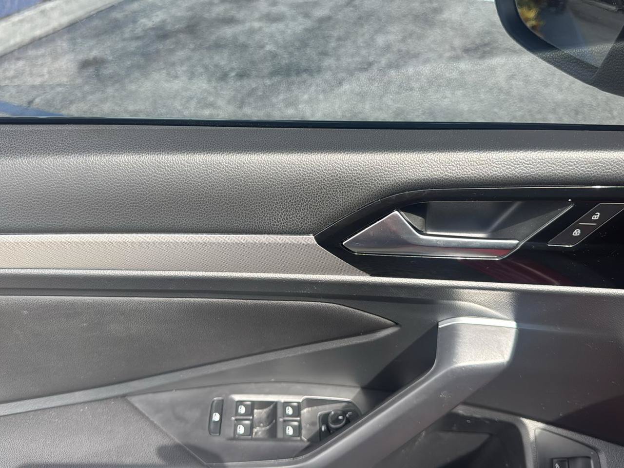 Used 2019 Volkswagen Jetta R-Line FWD image 11