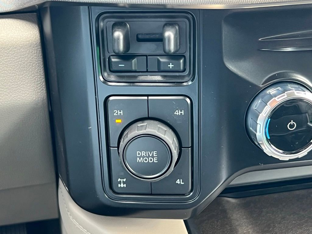 New 2025 Ford F350 Platinum w/ Platinum Plus Package image 31