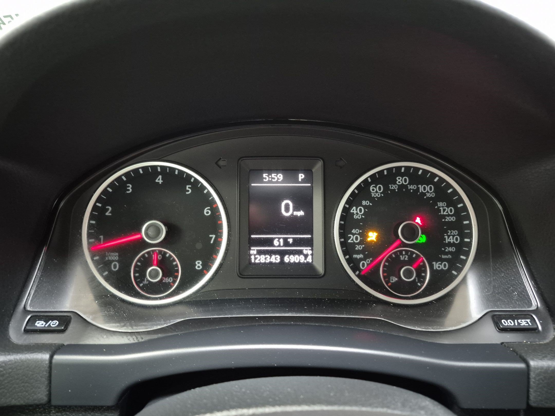 Used 2017 Volkswagen Tiguan Limited w/ Premium Package AWD/4WD image 23