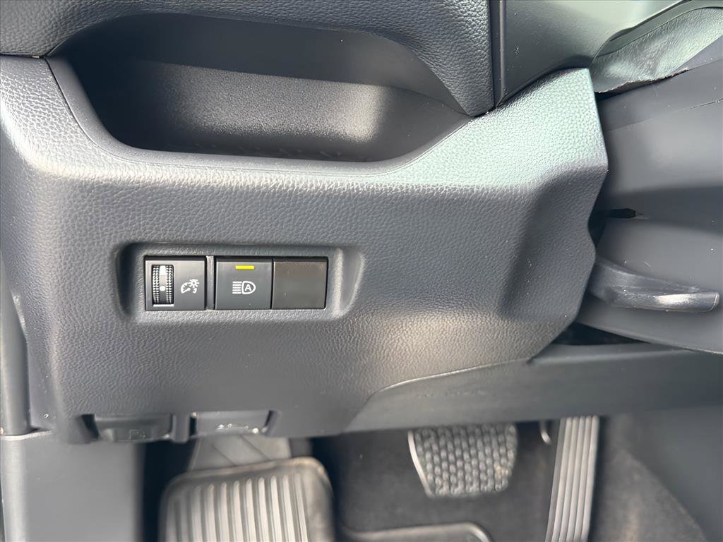 Used 2024 Toyota RAV4 LE image 20