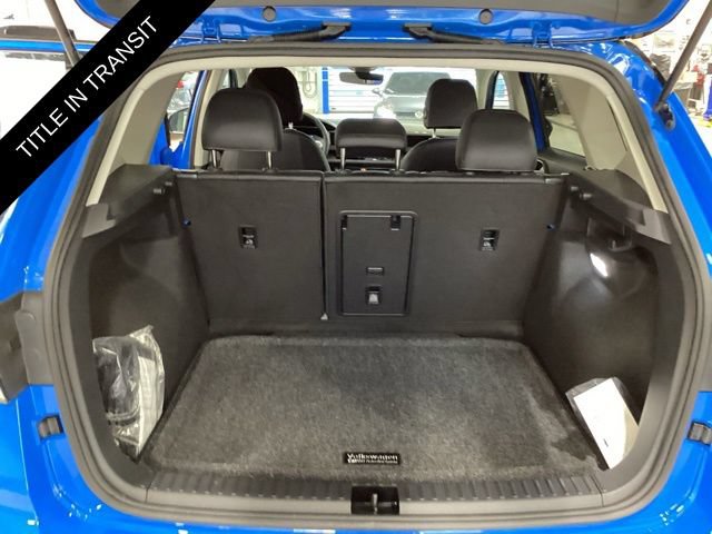 Used 2025 Volkswagen Taos SE AWD/4WD image 14