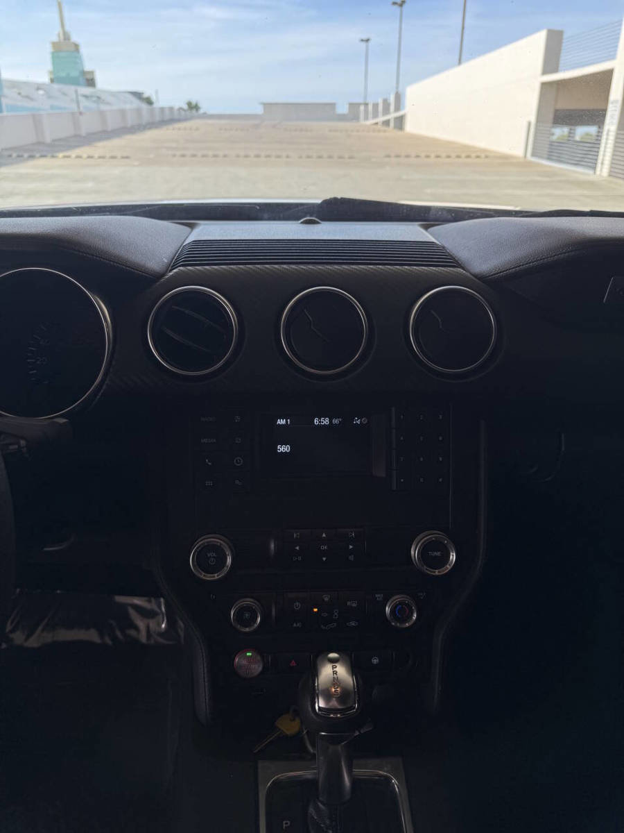 Used 2021 Ford Mustang Coupe image 17