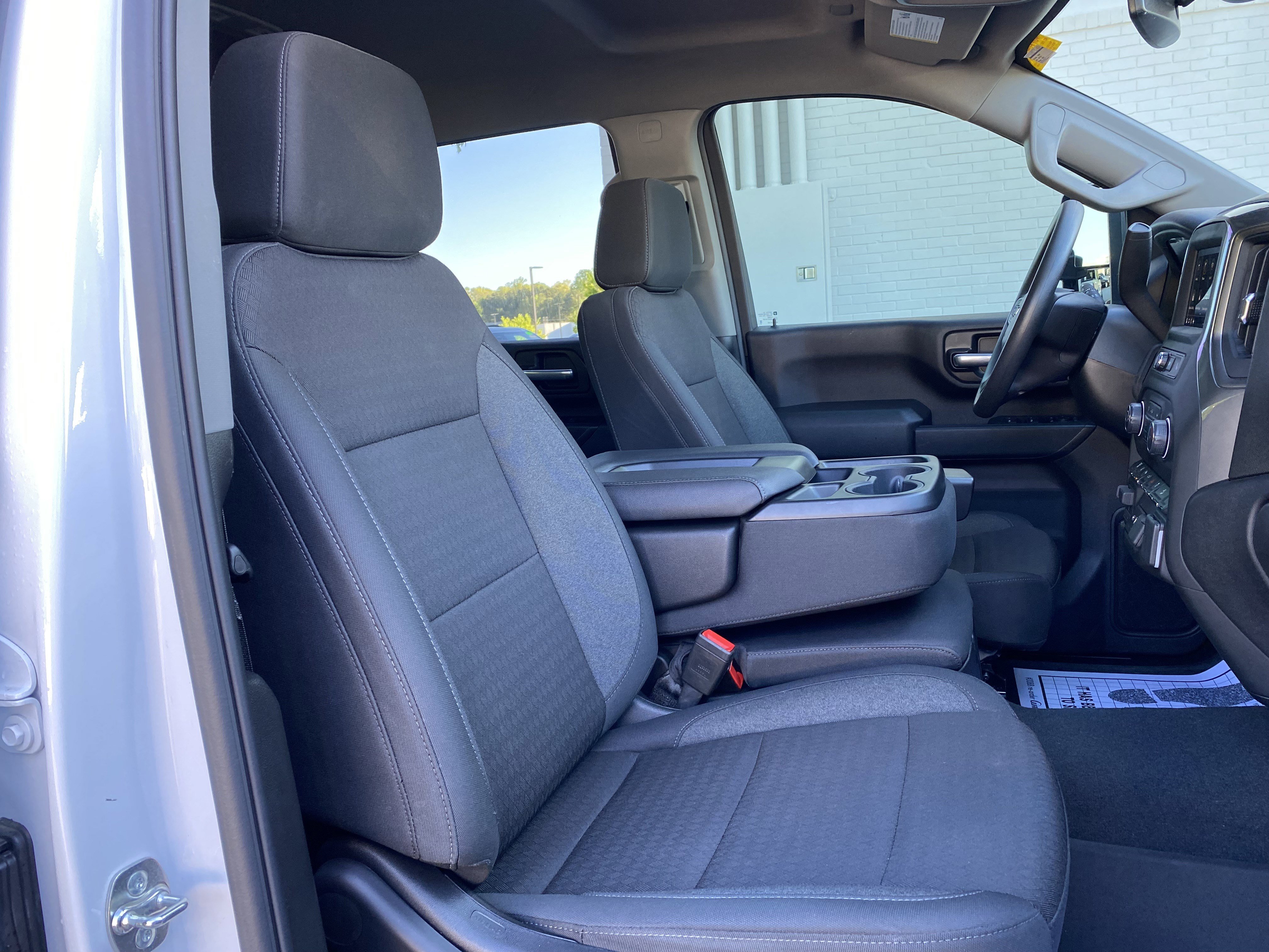 Used 2026 Chevrolet Silverado 2500 Custom w/ Custom Value Package image 32