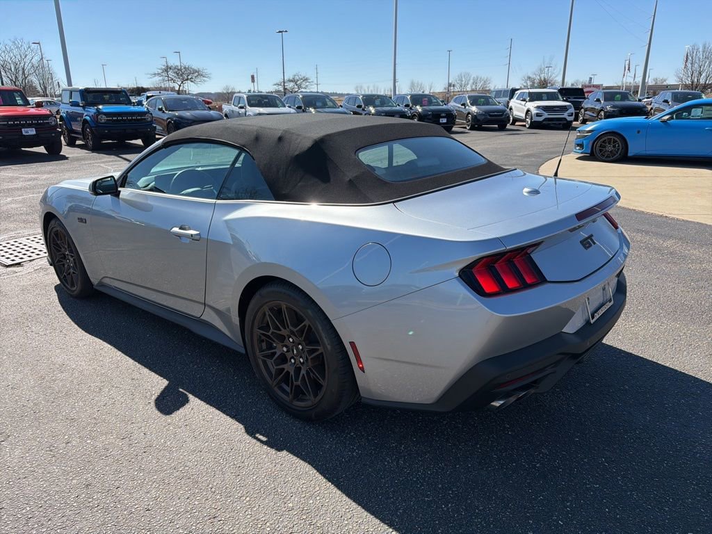 Used 2025 Ford Mustang GT Premium w/ GT Performance Package image 5