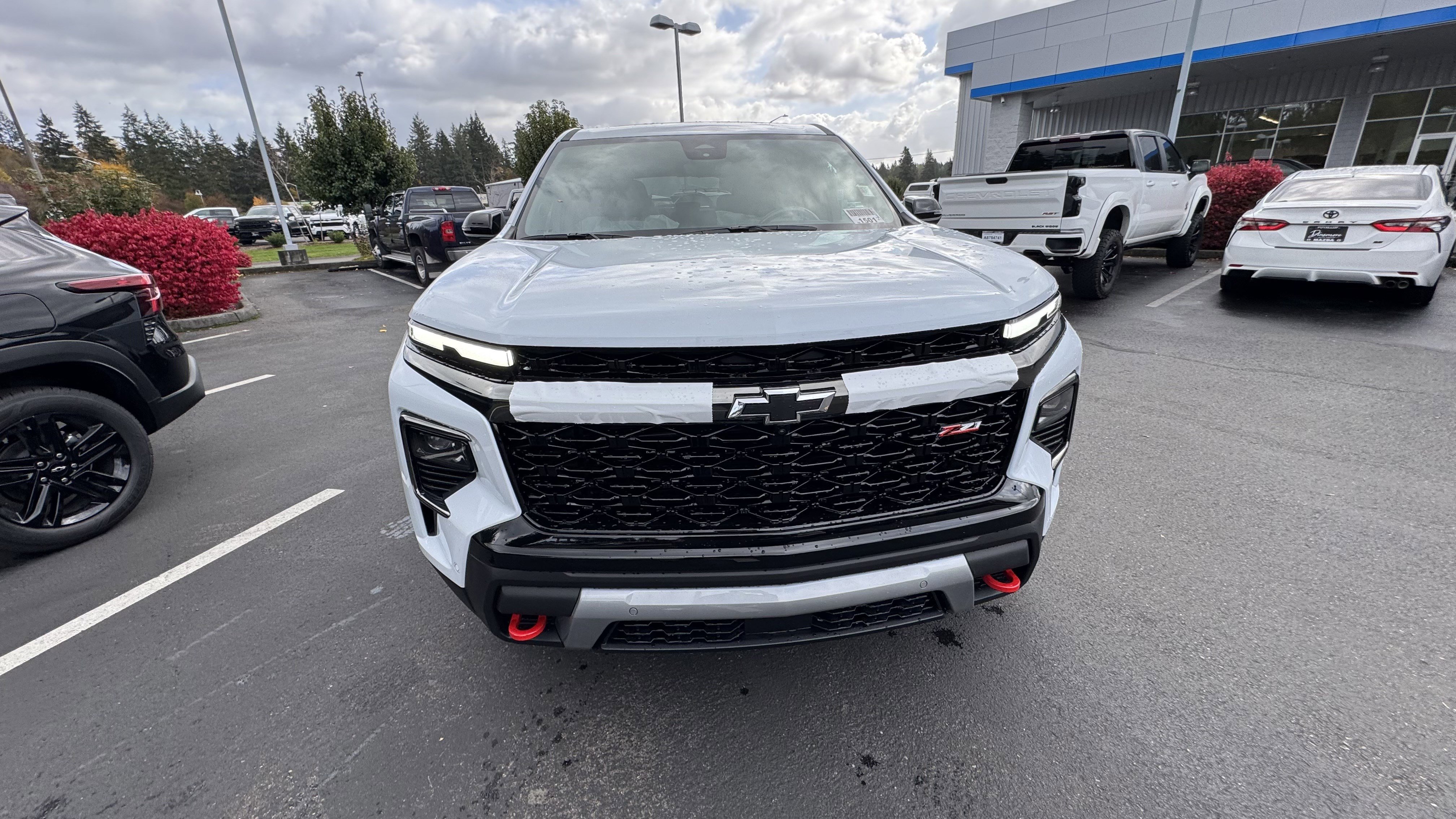 New 2026 Chevrolet Traverse Z71 w/ Enhanced Driving Package image 3