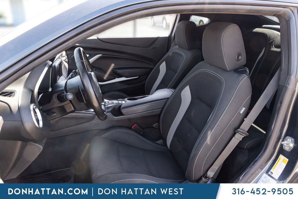 Used 2020 Chevrolet Camaro LT RWD image 12
