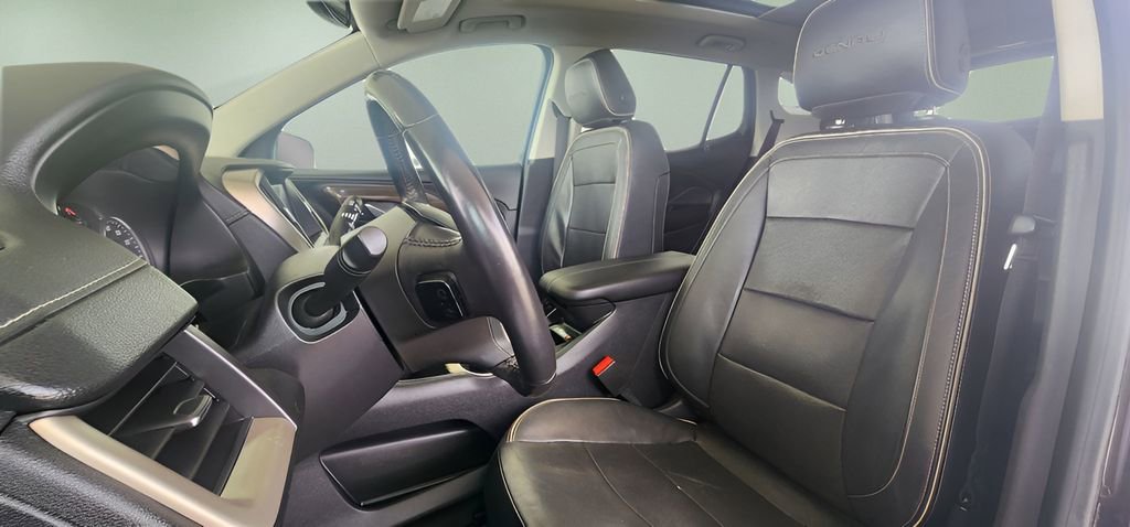 Used 2019 GMC Terrain Denali w/ Advanced Safety Package image 16