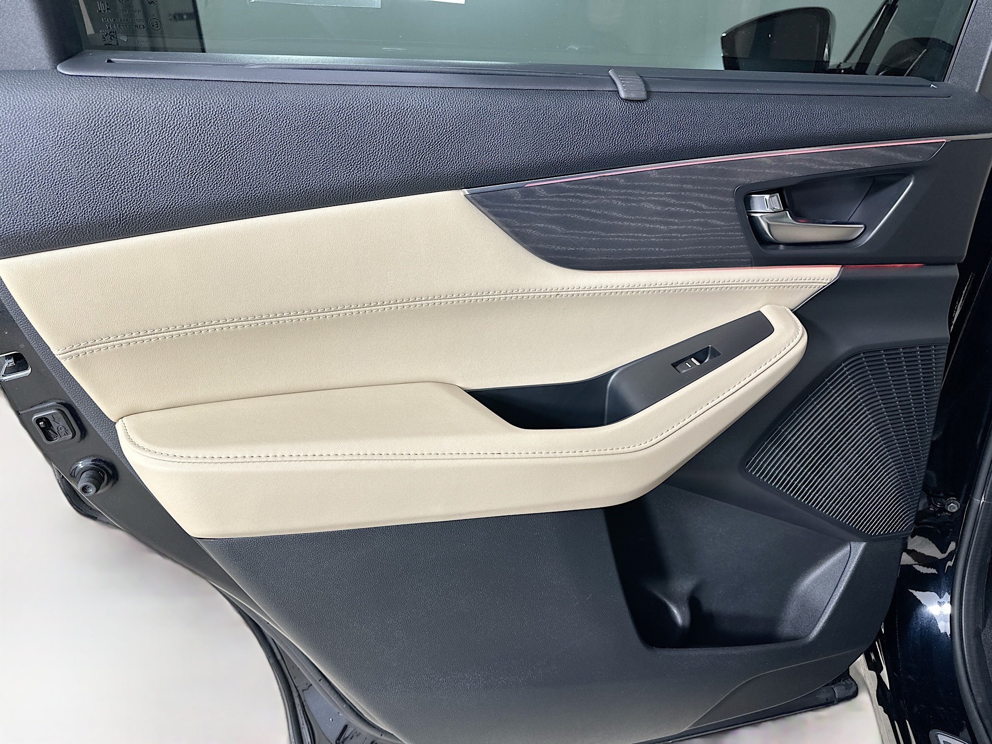 Used 2023 Acura MDX SH-AWD w/ Advance Package image 33