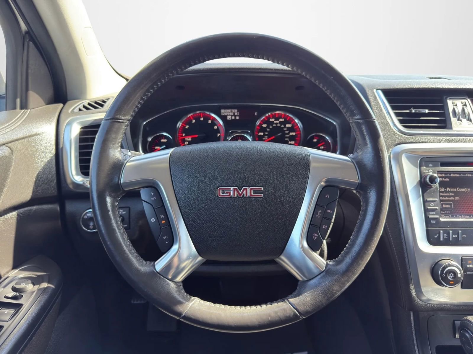 Used 2014 GMC Acadia SLE image 14