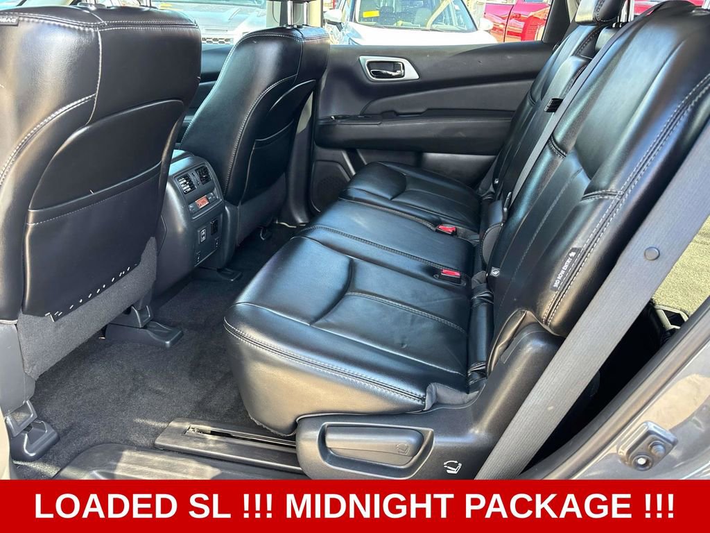 Used 2018 Nissan Pathfinder SL w/ Midnight Edition Package AWD/4WD image 8