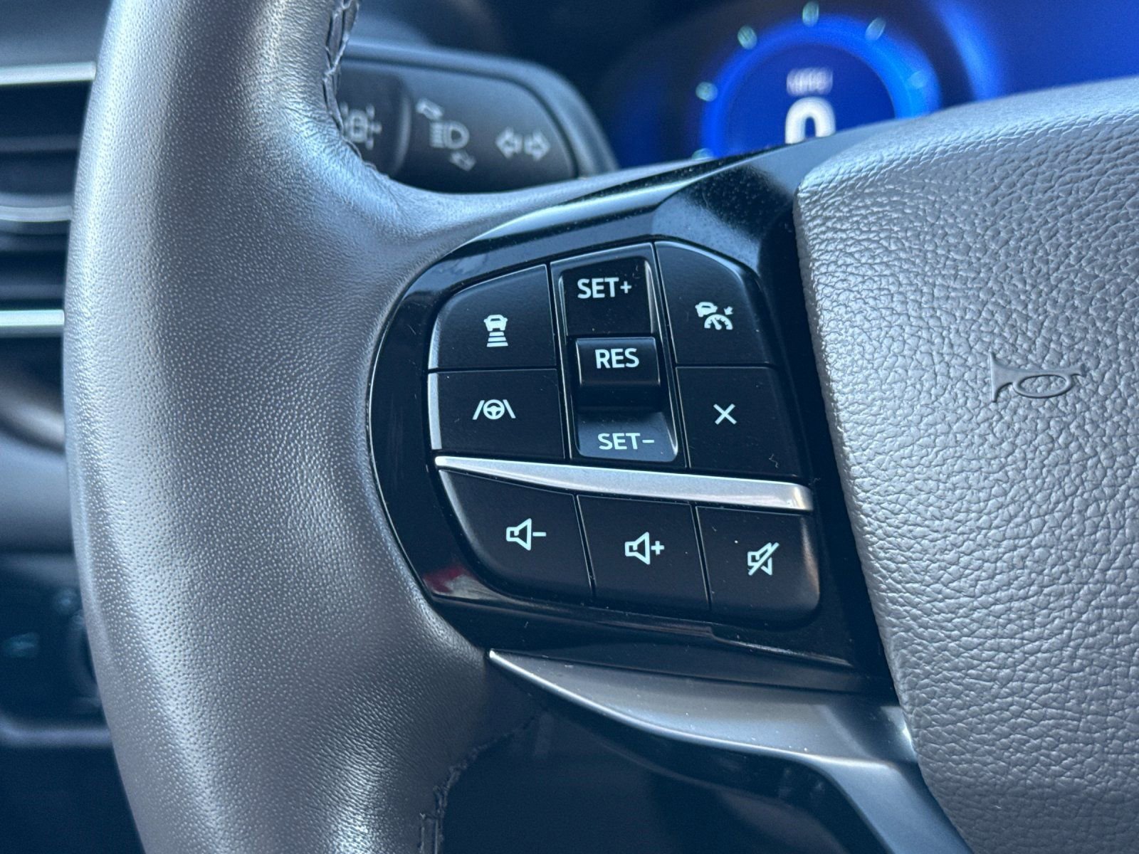 Used 2022 Ford Explorer Platinum w/ Equipment Group 601A image 30