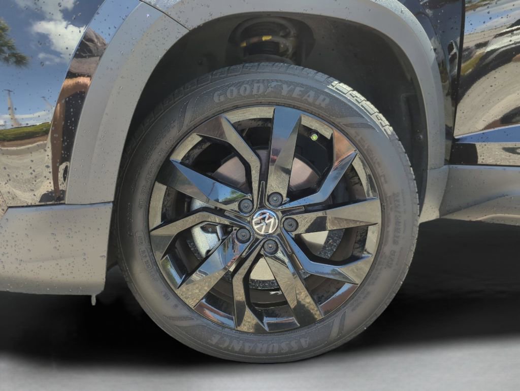 Certified 2022 Volkswagen Taos SE image 46