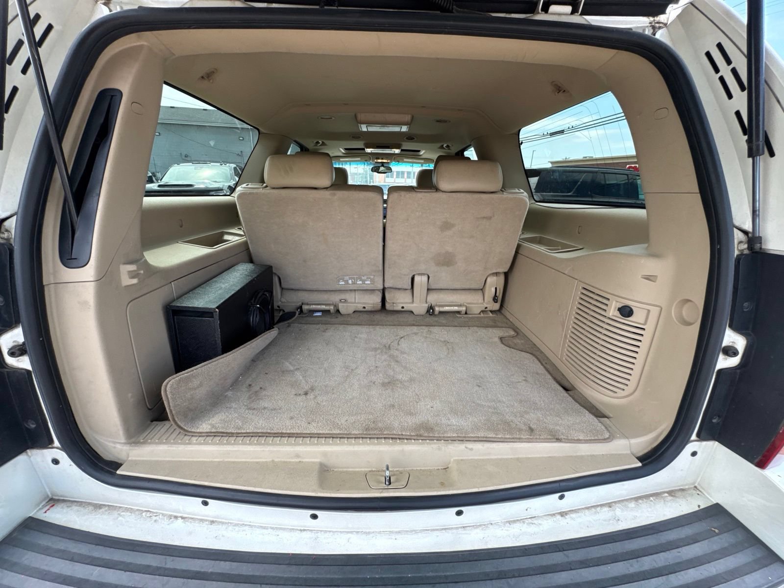 Used 2012 Chevrolet Suburban LTZ AWD/4WD image 30