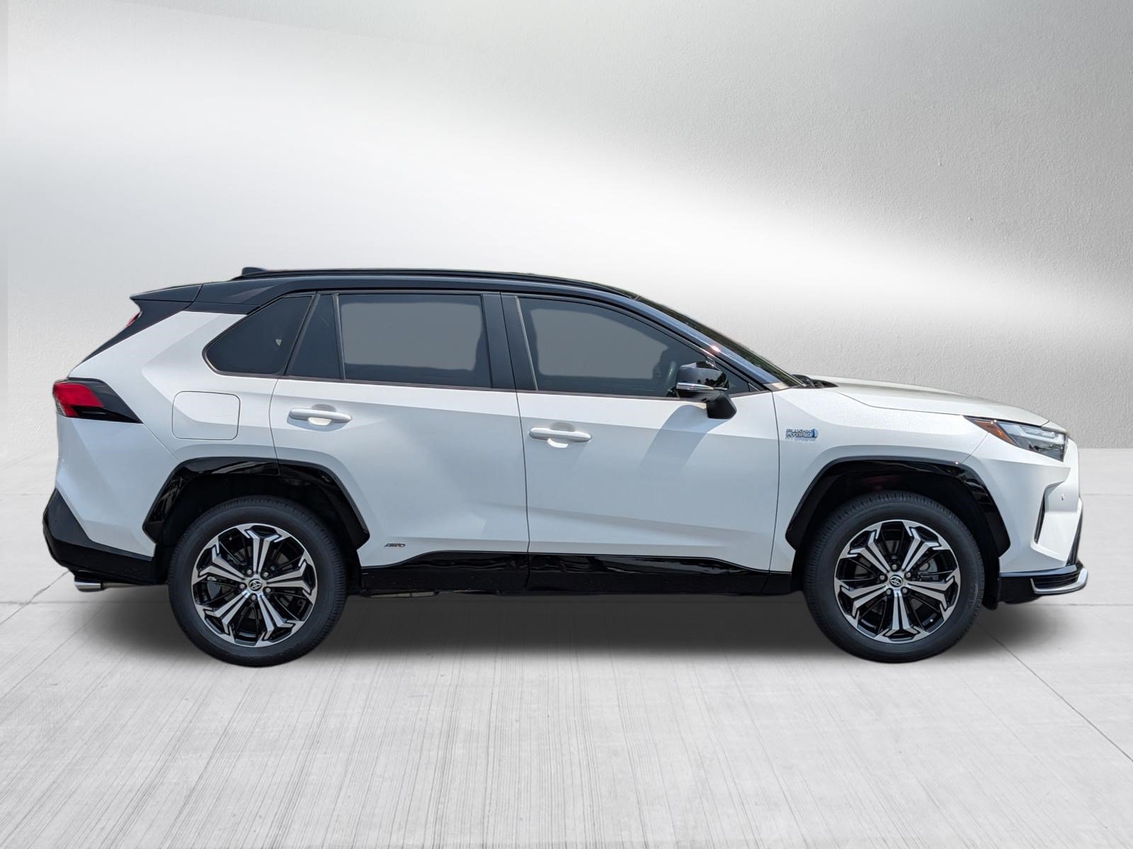 Used 2023 Toyota RAV4 XSE w/ Premium Package AWD/4WD image 8