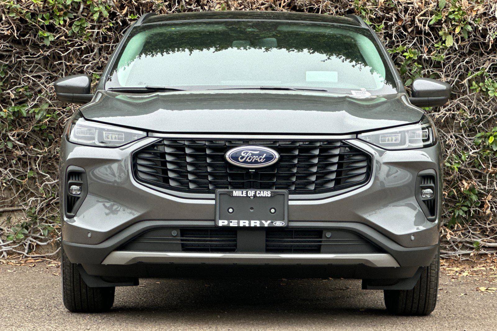 New 2024 Ford Escape PHEV w/ PHEV Premium Package image 2