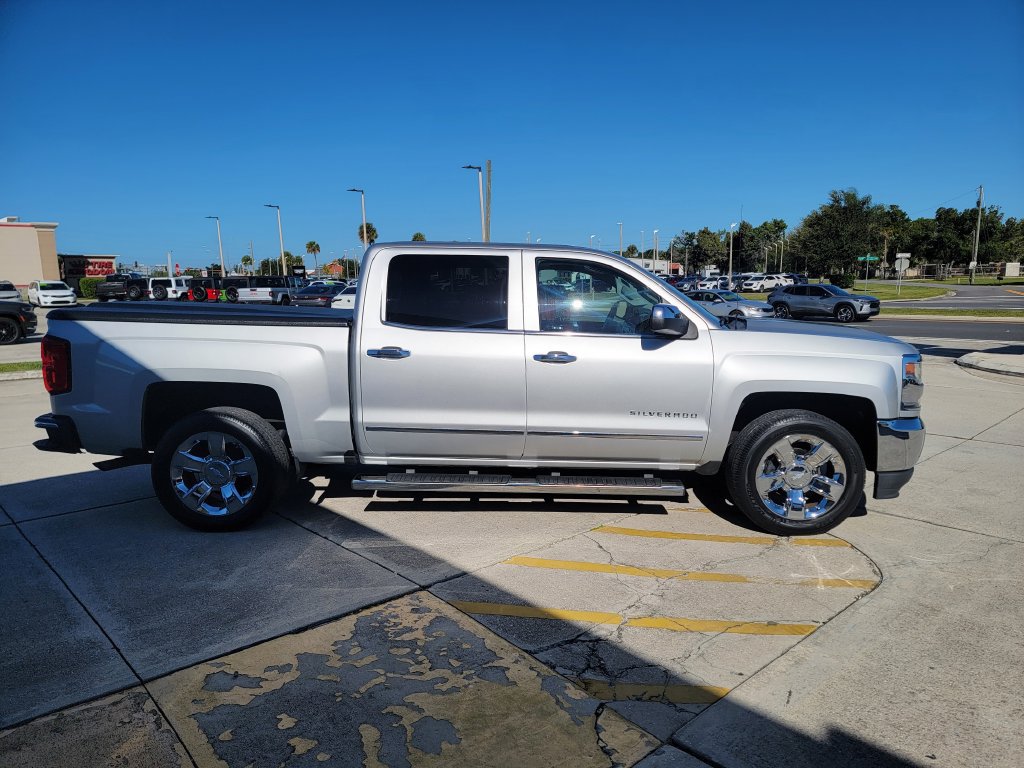 Used 2018 Chevrolet Silverado 1500 LTZ RWD image 6