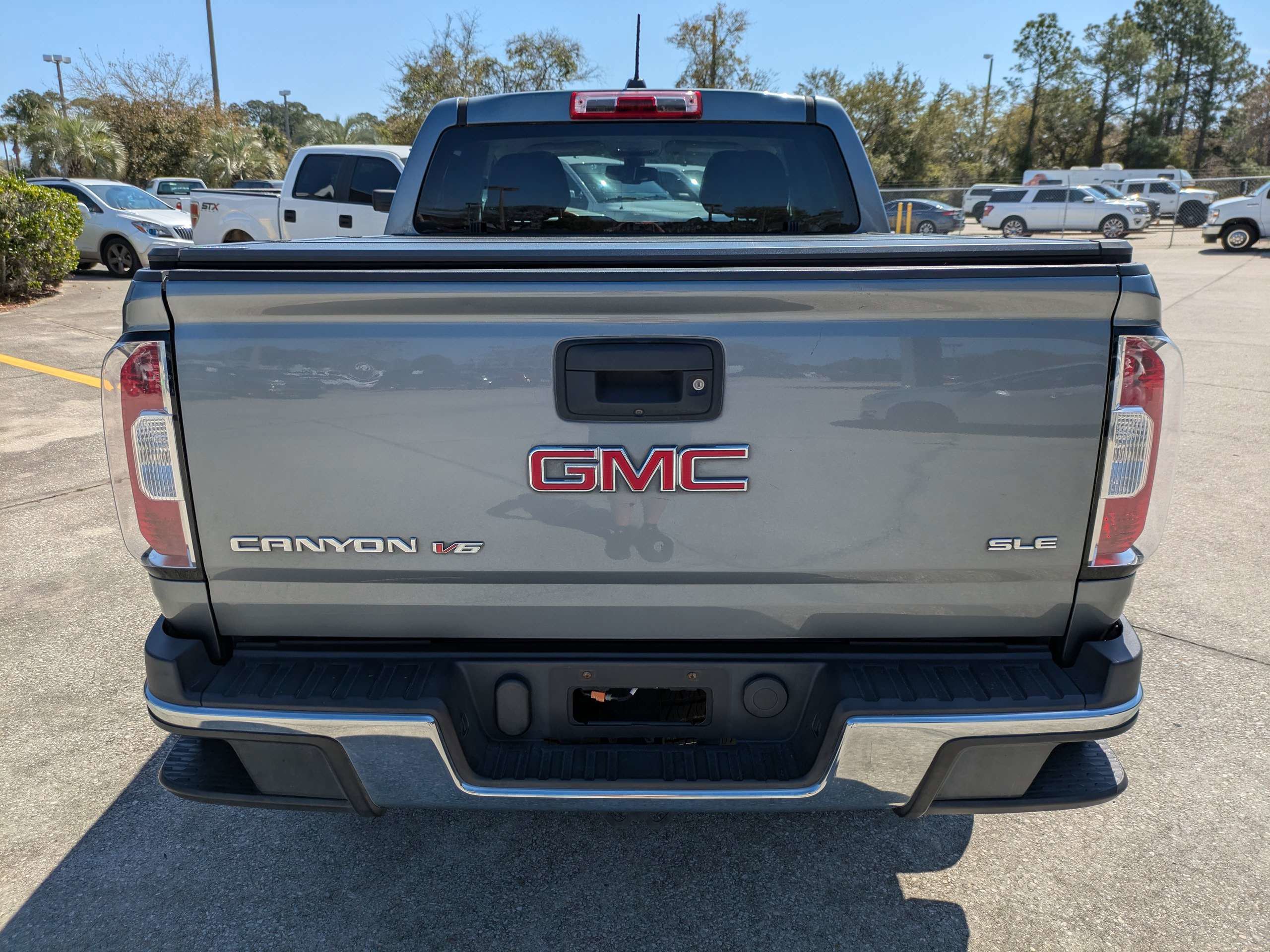 Used 2019 GMC Canyon SLE image 5